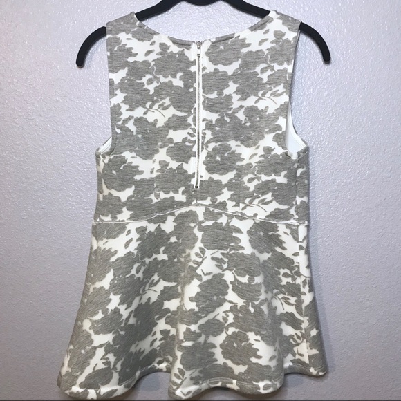 Anthropologie Akemi + Kin Sleeveless Floral Top - Picture 5 of 6